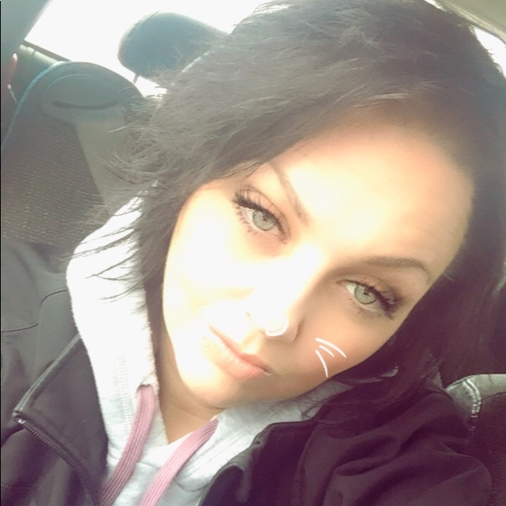 Meet your Posher, Dawn